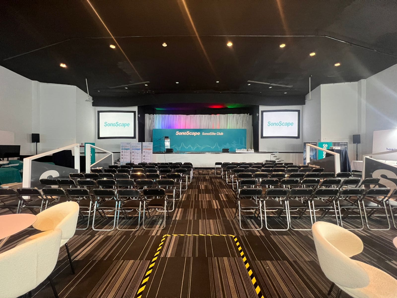 Cancun-Center_g-c-mice-5